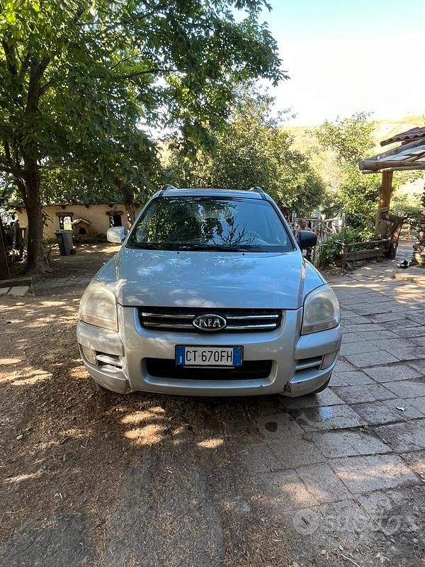 Usata Kia Sportage 112 CV (82 kW) 2005 Grigio SUV