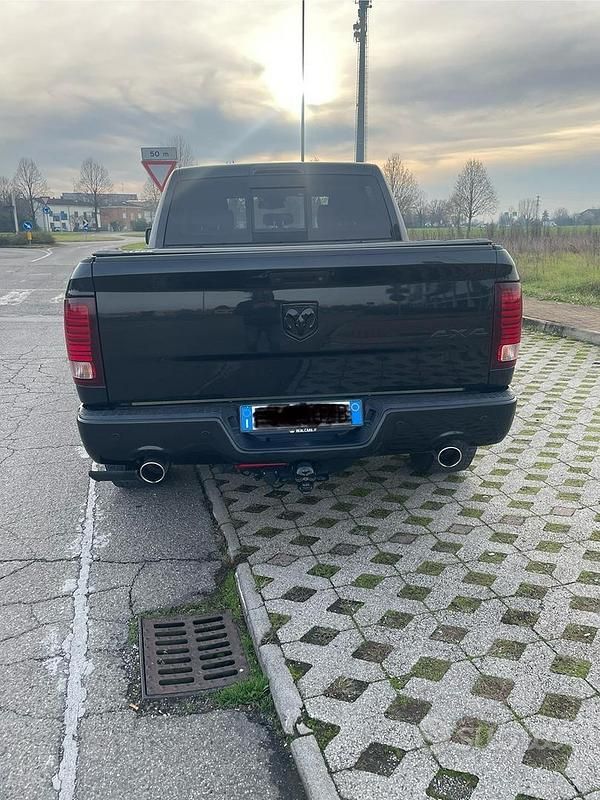 Usata Dodge Ram 394 CV (289 kW) 2017 Nero Pick-up