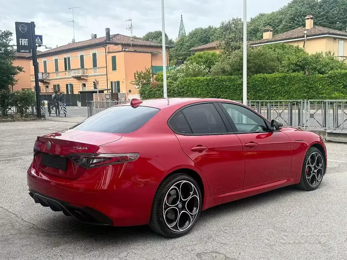 Usata Alfa Romeo Giulia Competizione 283 CV (208 kW) 2023 Rosso Berlina