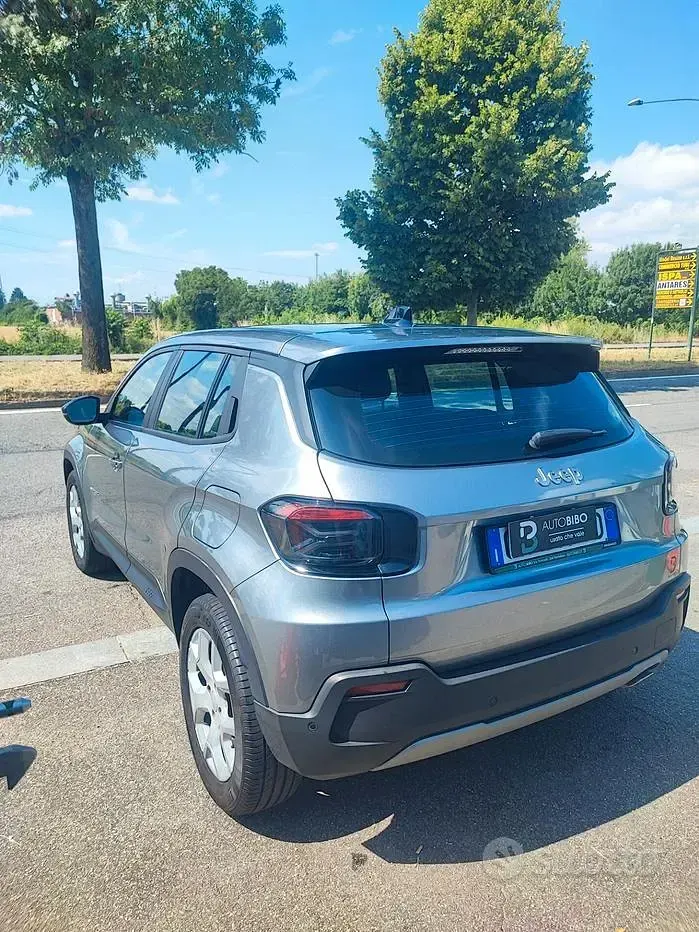 Usata Jeep Avenger Summit 101 CV (74 kW) 2023 Grigio SUV