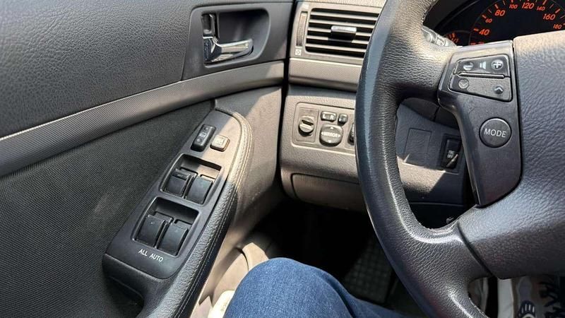 Usata Toyota Avensis 150 CV (110 kW) 2008 Marrone Station wagon