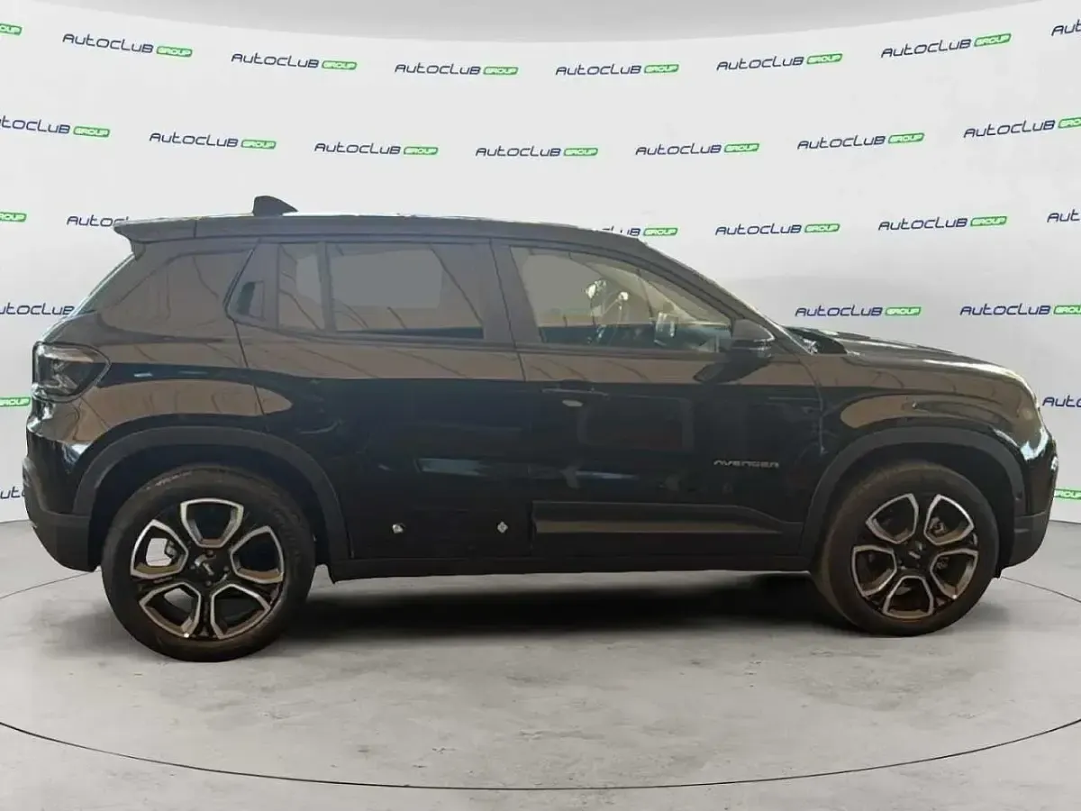 Usata Jeep Avenger Altitude 101 CV (74 kW) 2025 Nero SUV