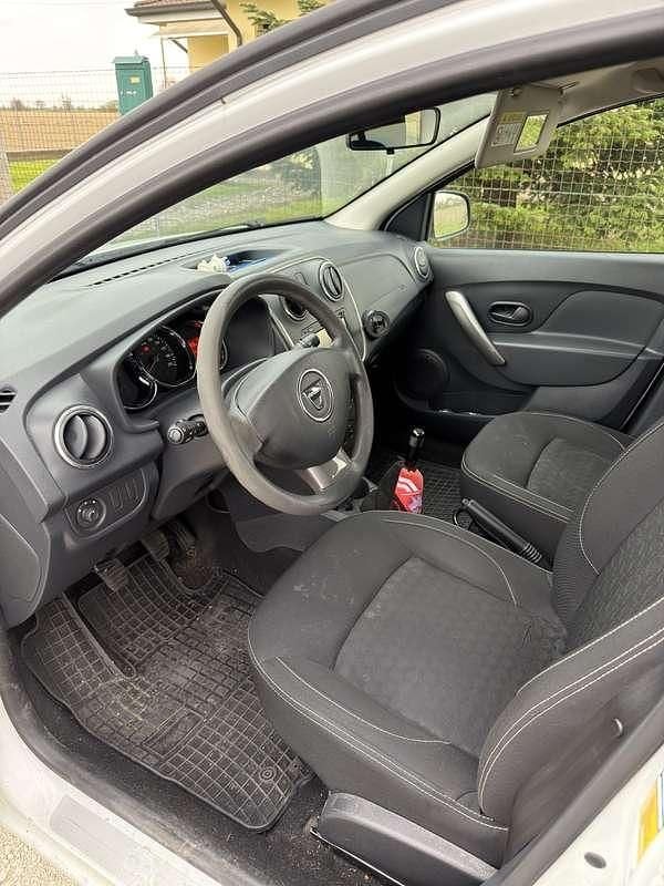 Usata Dacia Sandero Lauréate 73 CV (53 kW) 2016 Bianco Utilitaria