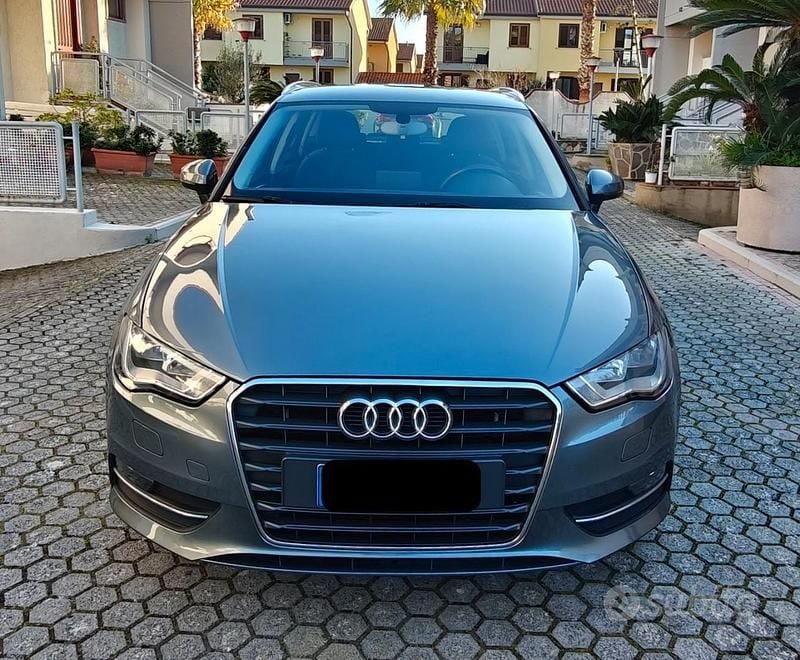 Usata Audi A3 105 CV (77 kW) 2013 Grigio Berlina