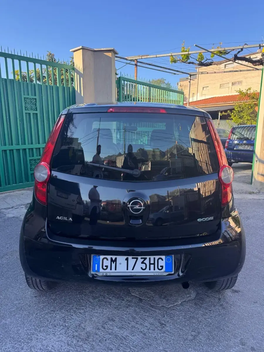 Usata Opel Agila Enjoy 75 CV (55 kW) 2009 Nero Utilitaria