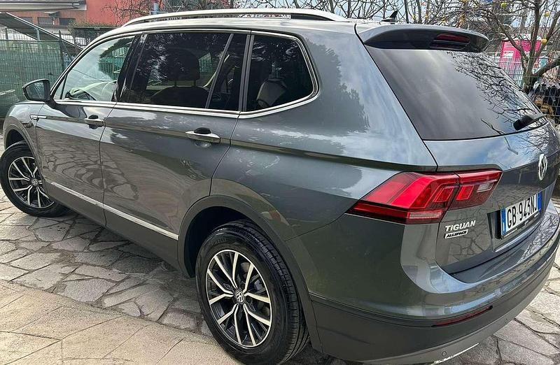 Usata VW Tiguan Allspace Advance 150 CV (110 kW) 2020 Grigio SUV