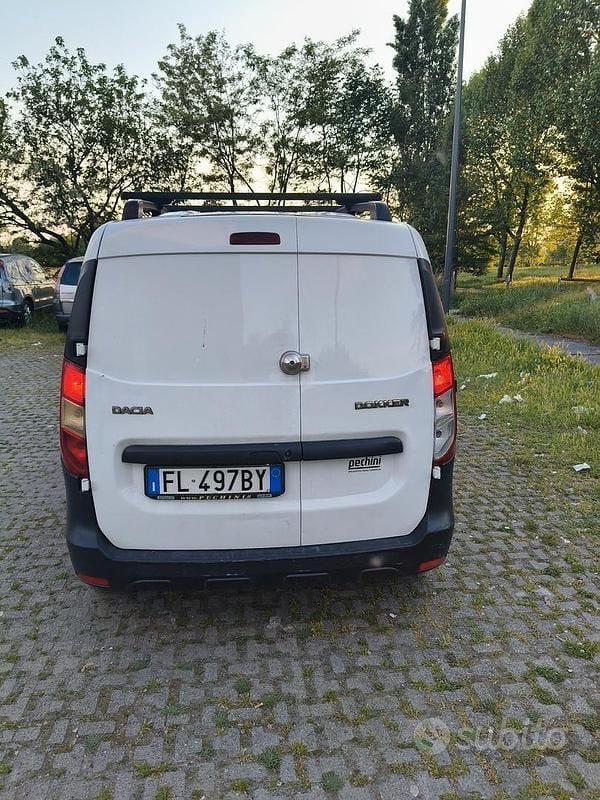 Usata Dacia Dokker 102 CV (75 kW) 2017 Bianco Monovolume