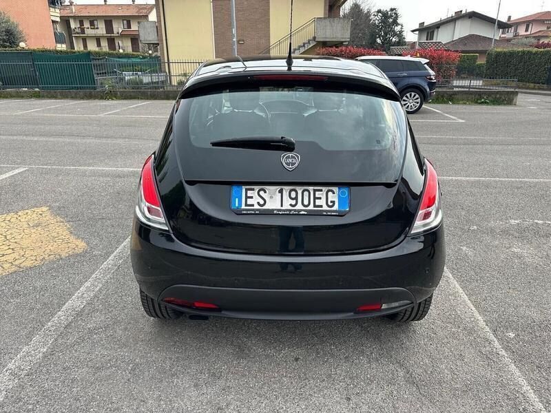 Usata Lancia Ypsilon S 95 CV (69 kW) 2013 Nero Utilitaria
