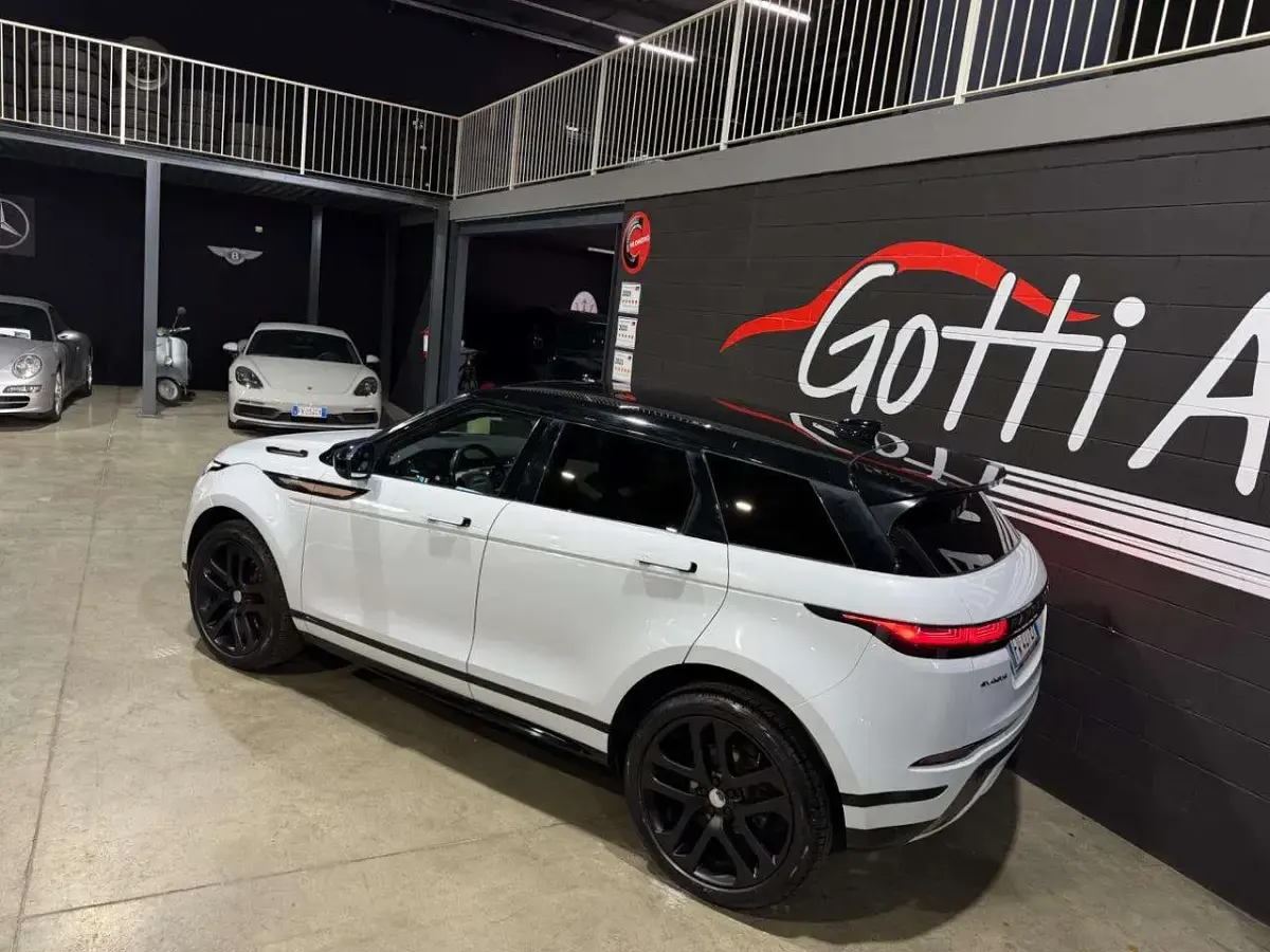 Usata Land Rover Range Rover evoque First Edition 179 CV (131 kW) 2019 Bianco SUV