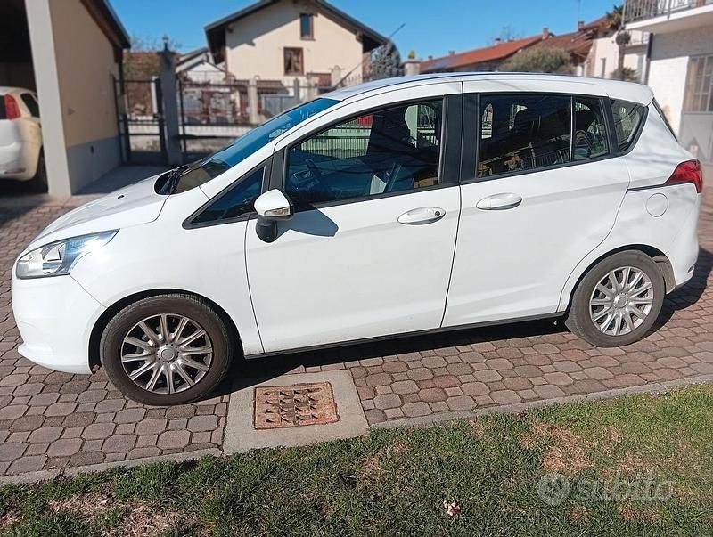 Usata Ford B-MAX Business Edition 75 CV (55 kW) 2016 Bianco Monovolume