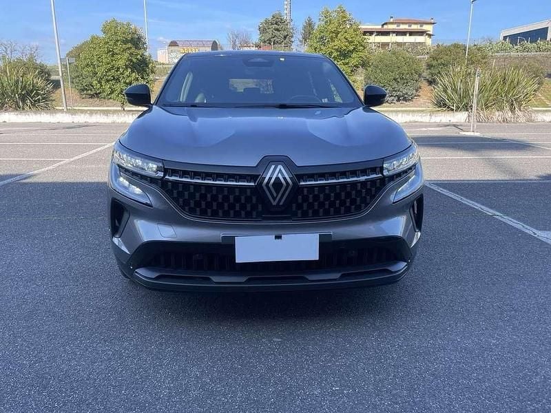 Usata Renault Austral Techno 131 CV (96 kW) 2023 Grigio SUV