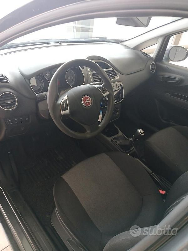 Usata Fiat Grande Punto S 69 CV (50 kW) 2017 Grigio Utilitaria