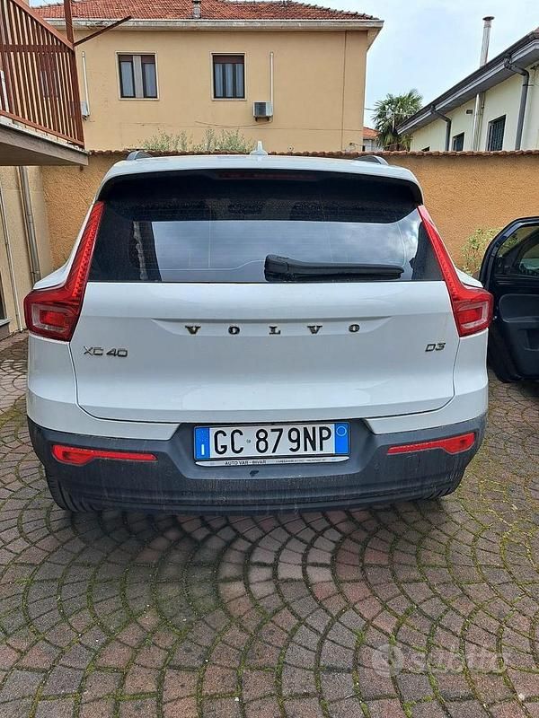 Usata Volvo XC40 150 CV (110 kW) 2020 Bianco SUV