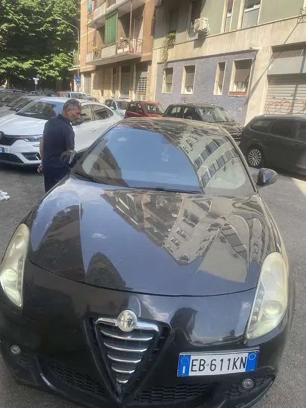 Usata Alfa Romeo Giulietta Progression 170 CV (125 kW) 2010 Nero Utilitaria