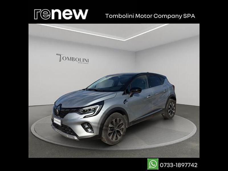 Usata Renault Captur Techno 100 CV (73 kW) 2023 Grigio chiaro SUV