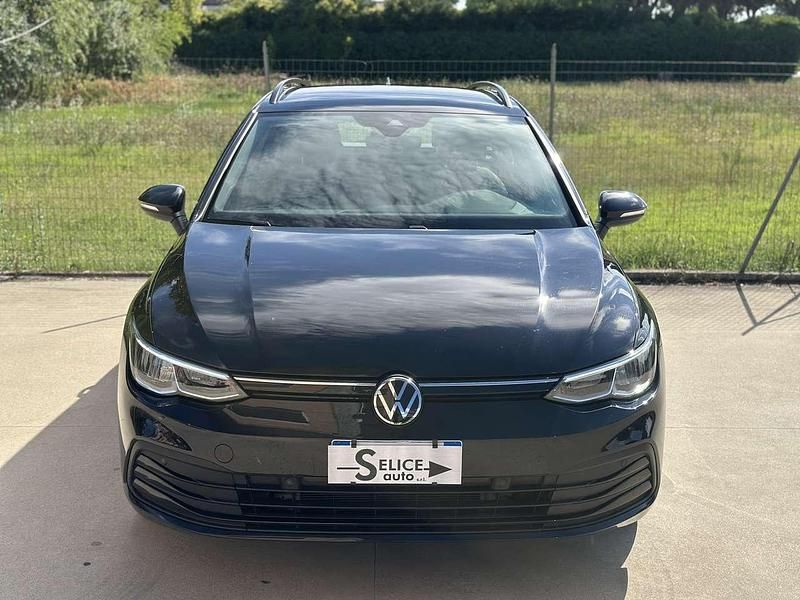 Usata VW Golf VIII Life 116 CV (85 kW) 2022 Other Station wagon