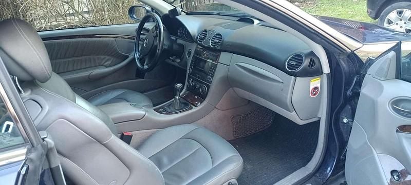 Usata Mercedes CLK200 Elegance 163 CV (119 kW) 2007 Blu/azzurro Cabrio