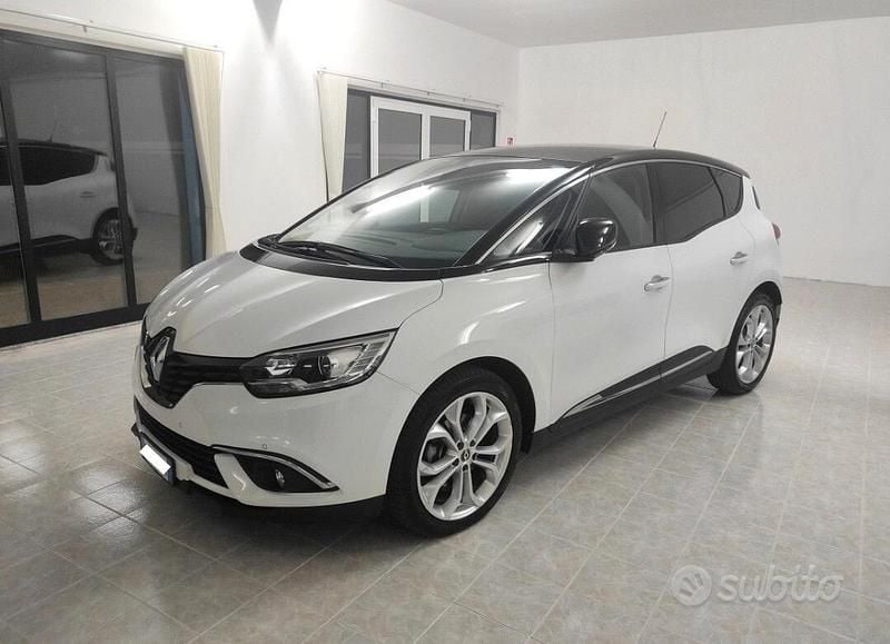 Usata Renault Scénic 120 CV (88 kW) 2021 Bianco Monovolume
