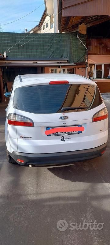 Gebraucht Ford S-MAX 140 PS (102 kW) 2010 Weiß Van / Kleinbus