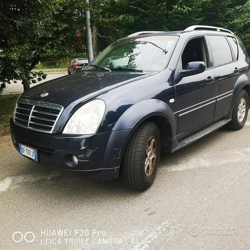 Blu Usata 2007 Ssangyong (KGM) Rexton SUV | 1750 € (Buon prezzo) - Immagine 1/4