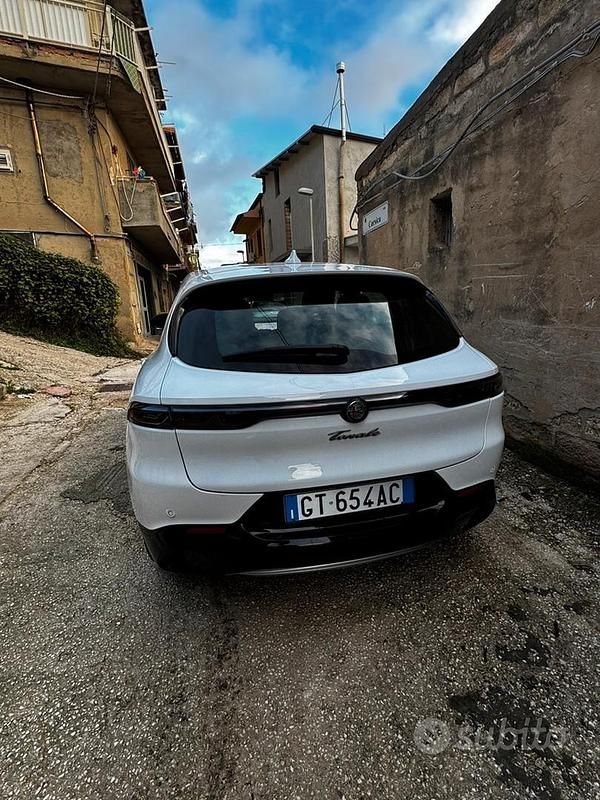 Usata Alfa Romeo Tonale 131 CV (96 kW) 2022 Bianco SUV