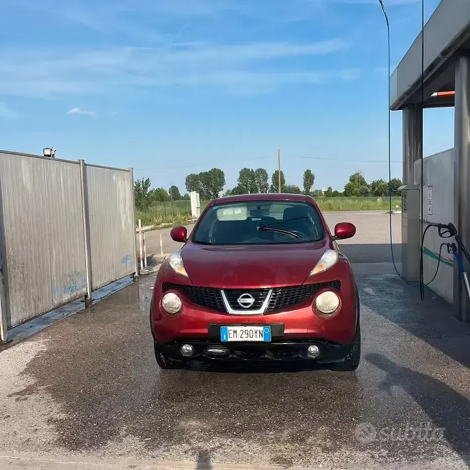 Usata Nissan Juke 110 CV (80 kW) 2012 Rosso SUV