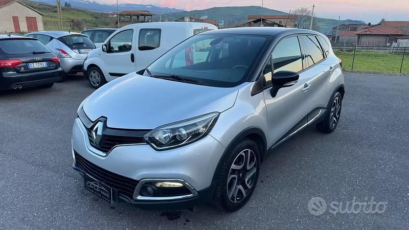Occasion Renault Captur 90 ch (66 kW) 2015 Gris SUV
