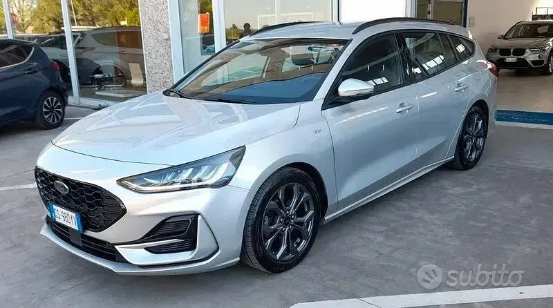 Usata Ford Focus ST 115 CV (84 kW) 2024 Grigio Station wagon