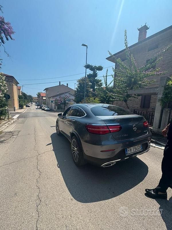 Usata Mercedes GLC350 Exclusive 351 CV (258 kW) 2017 Grigio Coupé