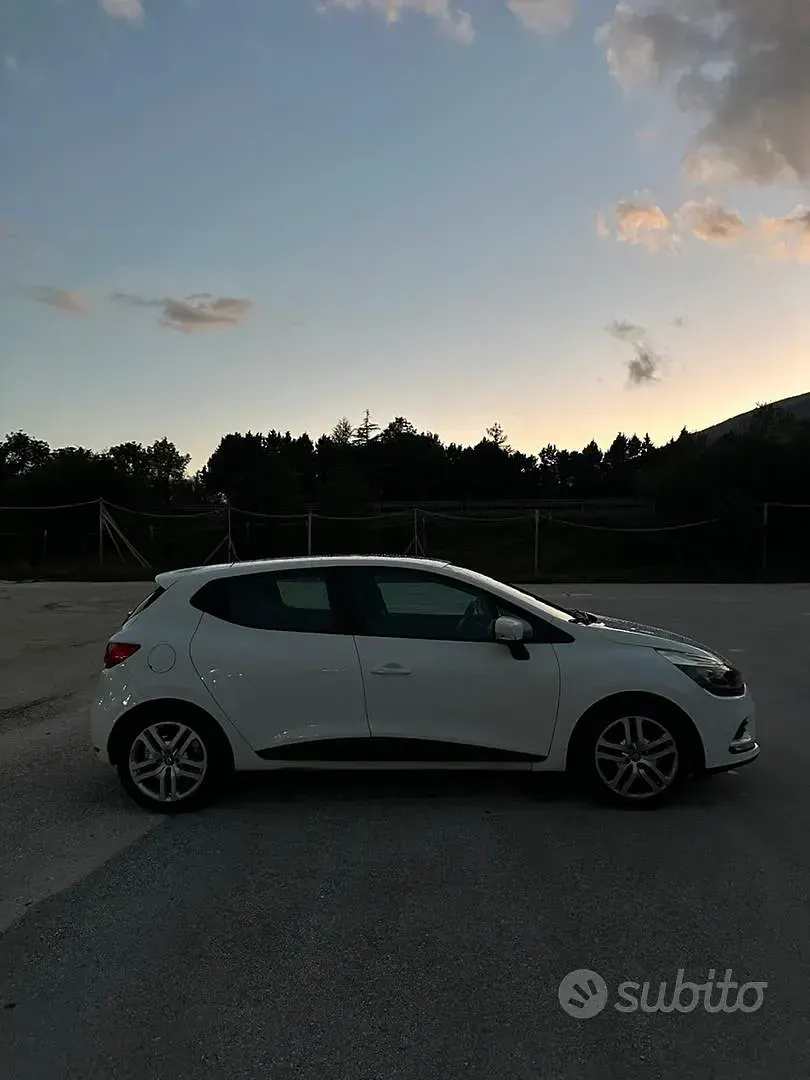 Usata Renault Clio 75 CV (55 kW) 2017 Bianco Utilitaria