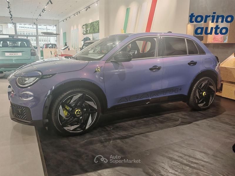 Nuova Abarth 600e Scorpionissima 205 kW (280 CV) 2025 Lilla SUV