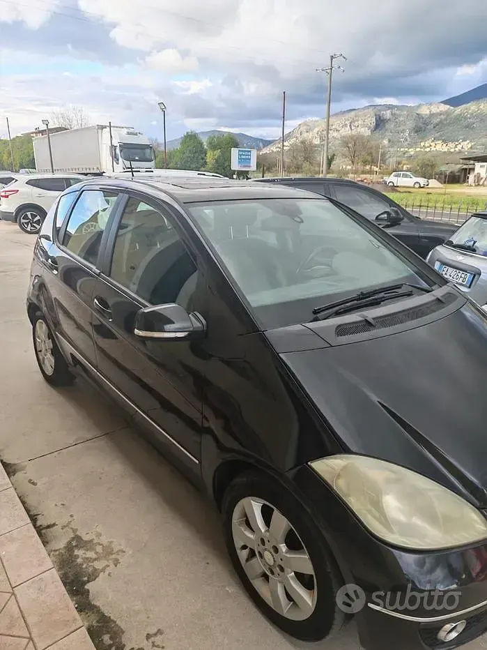 Usata Mercedes A180 Avantgarde 109 CV (80 kW) 2010 Nero Berlina
