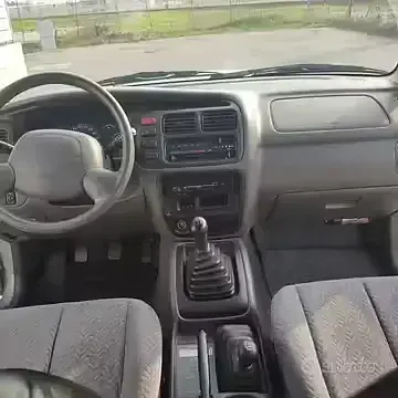 Usata Suzuki Grand Vitara 109 CV (80 kW) 2002 Grigio SUV