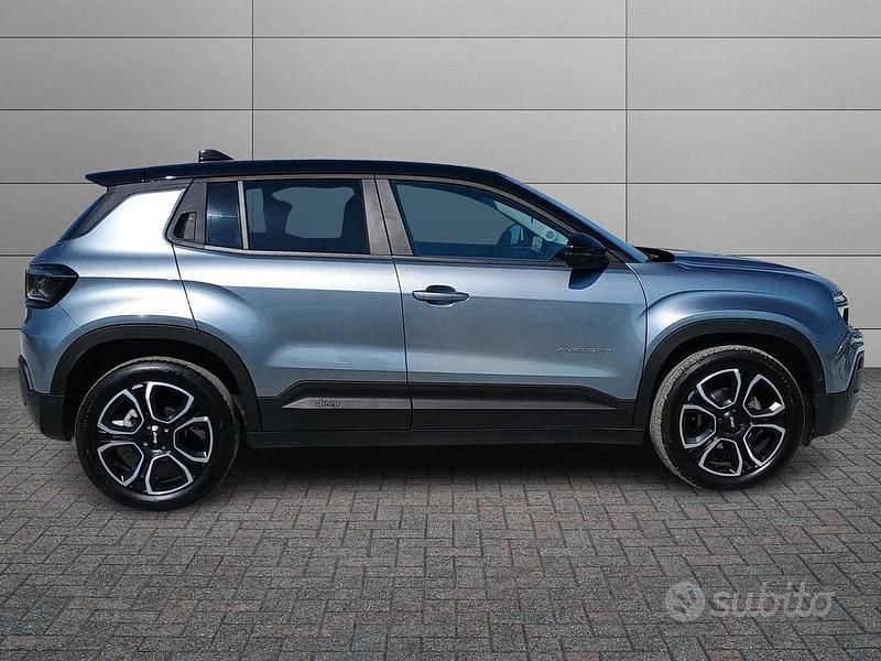 Usata Jeep Avenger Summit 101 CV (74 kW) 2024 Grigio SUV