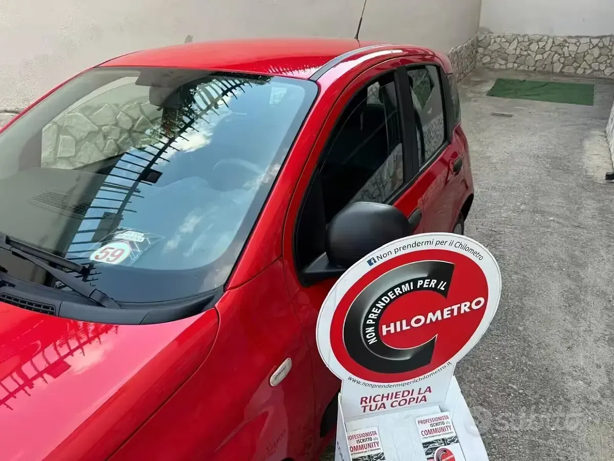 Usata Fiat Panda Easy 69 CV (50 kW) 2020 Rosso Utilitaria