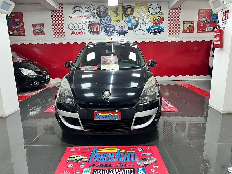 Usata Renault Scénic III Luxe 110 CV (80 kW) 2011 Nero Monovolume