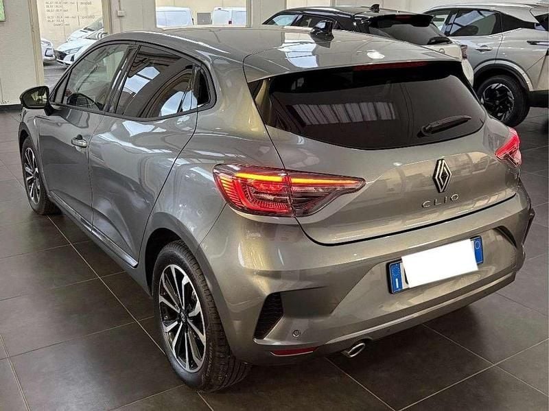 Usata Renault Clio V Techno 91 CV (66 kW) 2025 Grigio Berlina