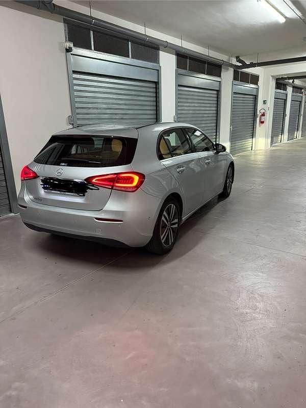 Usata Mercedes A180 116 CV (85 kW) 2020 Berlina