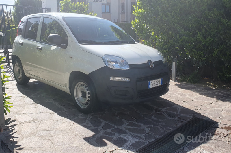 Usato 2019 Fiat Panda 1.2 Benzin 69 CV (7.500 €)