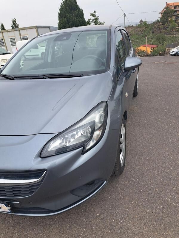 Usata Opel Corsa Innovation 75 CV (55 kW) 2018 Grigio Berlina