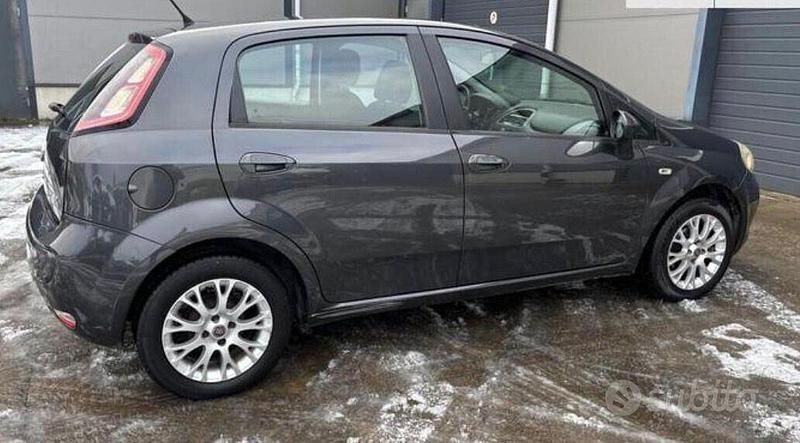 Usata Fiat Punto Evo S 69 CV (50 kW) 2012 Grigio Utilitaria