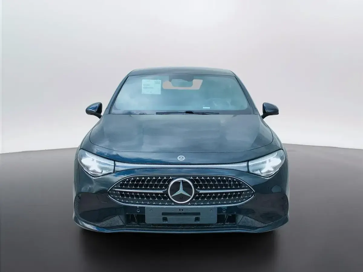 Nuova Mercedes CLA180 156 CV (114 kW) 2026 Nero