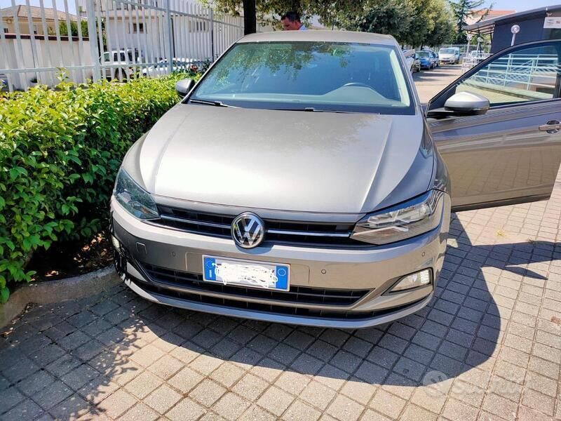 Usata VW Polo Comfortline 80 CV (58 kW) 2019 Grigio Berlina