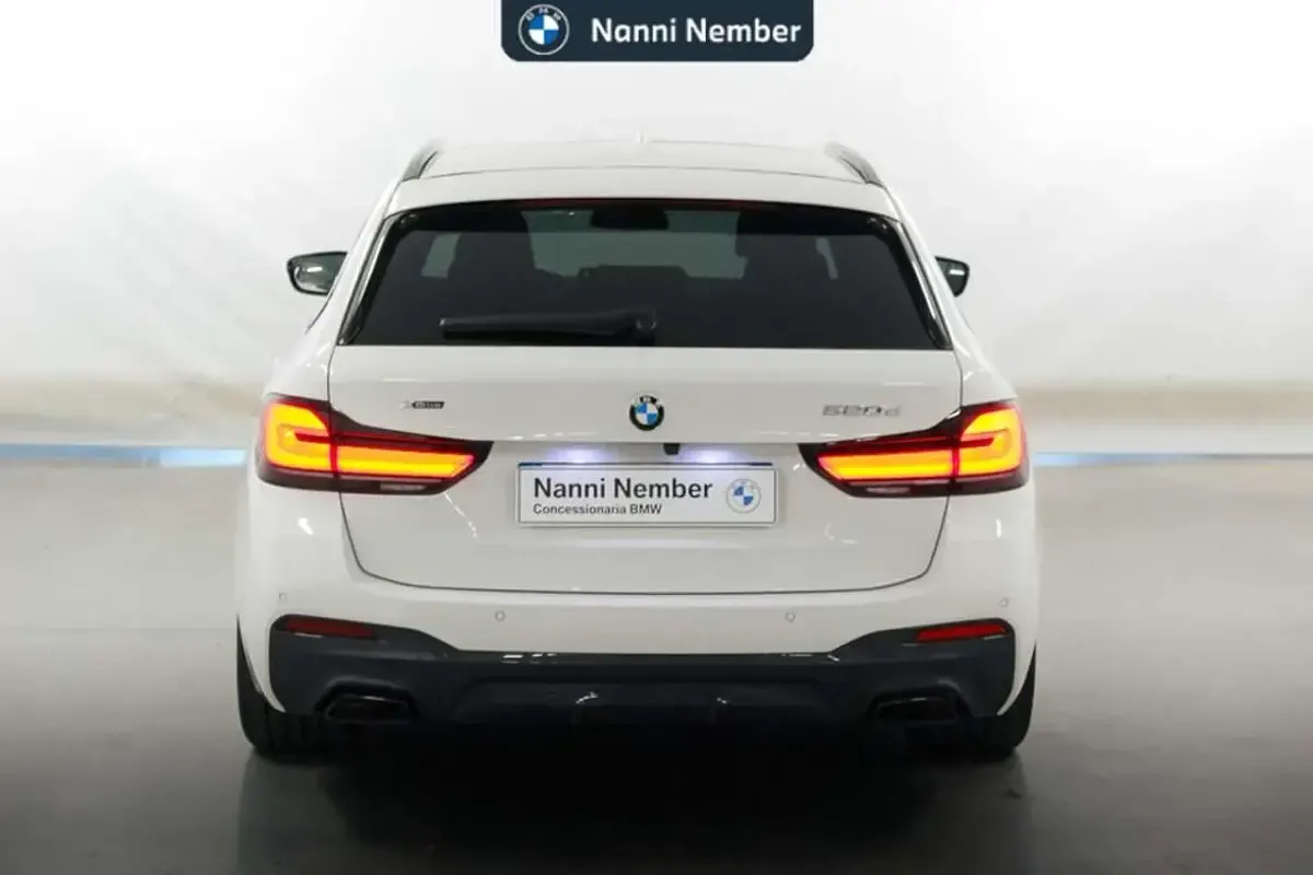 Usata BMW 520 M Sport 190 CV (139 kW) 2023 Bianco Berlina