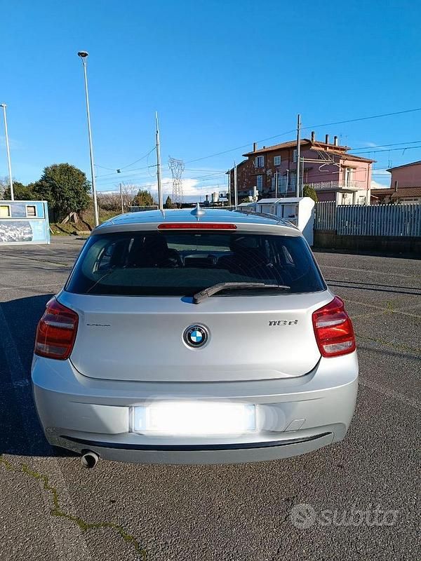Usata BMW 118 Sport Line 143 CV (105 kW) 2012 Grigio Utilitaria