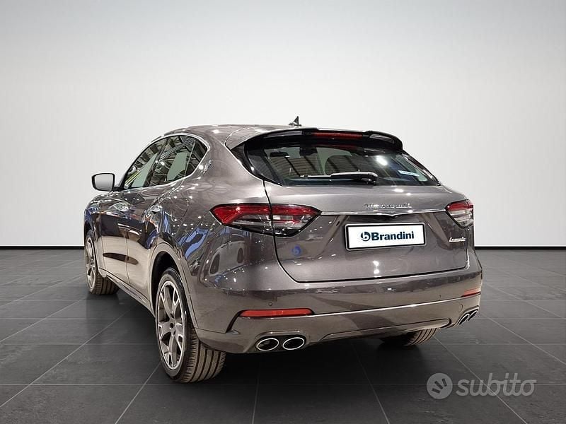 Usata Maserati Levante GT 330 CV (242 kW) 2022 Grigio SUV