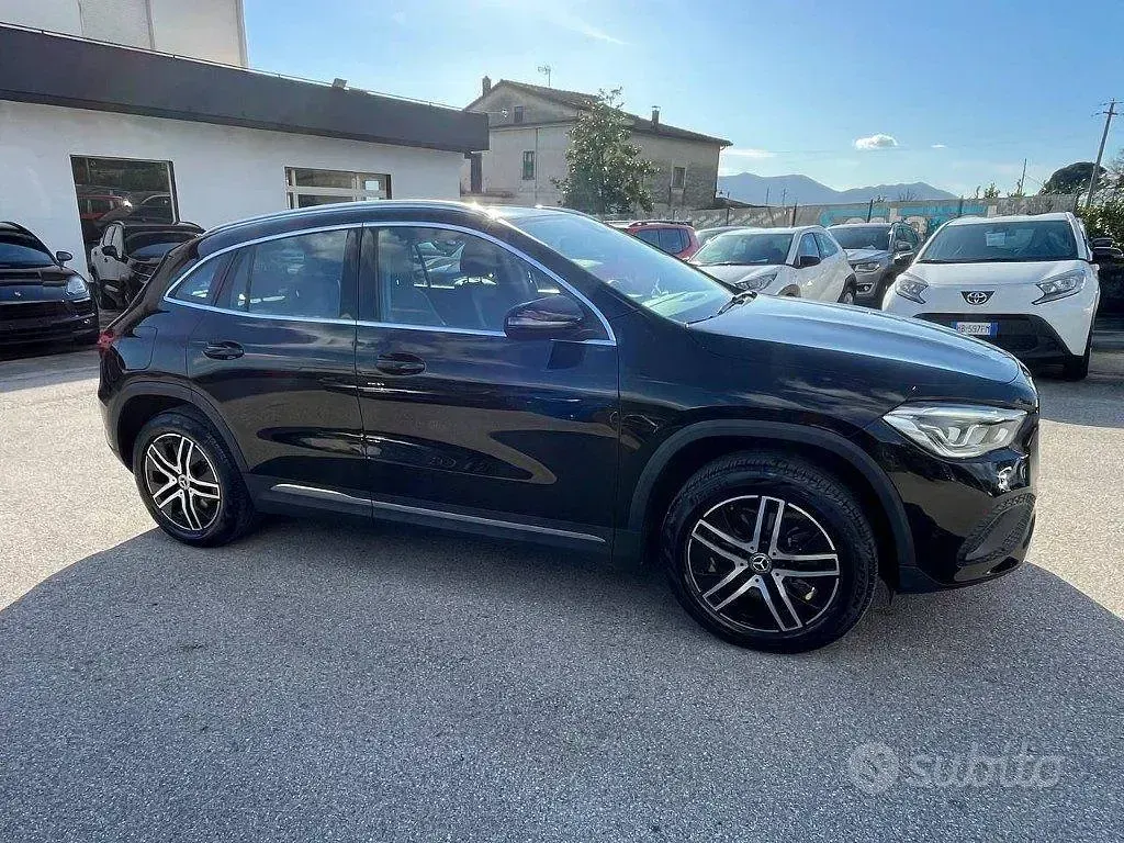 Usata Mercedes GLA250 Progressive 218 CV (160 kW) 2021 Nero SUV