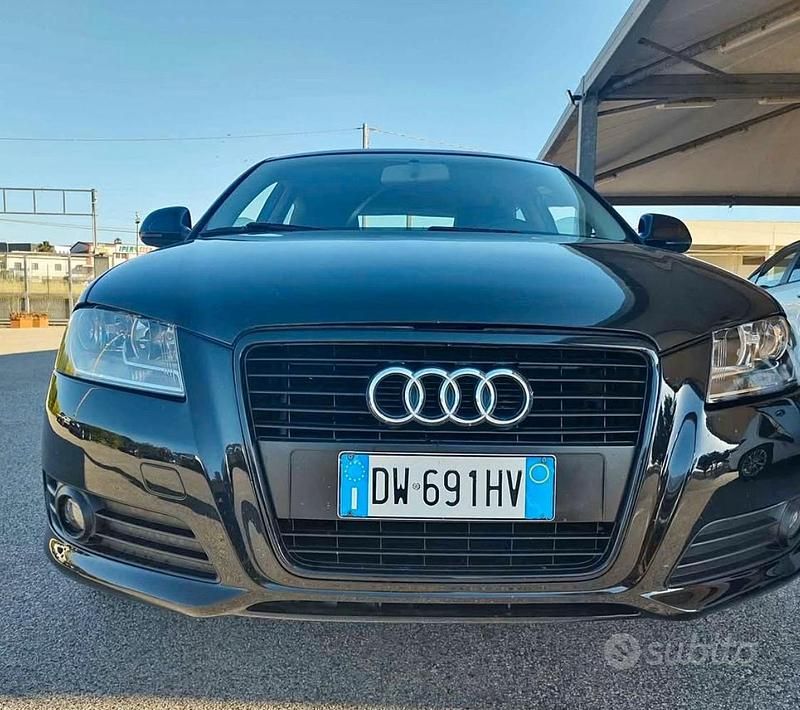 Nero Usata 2009 Audi A3 Tre volumi | 4500 € (Buon prezzo) - Immagine 1/4
