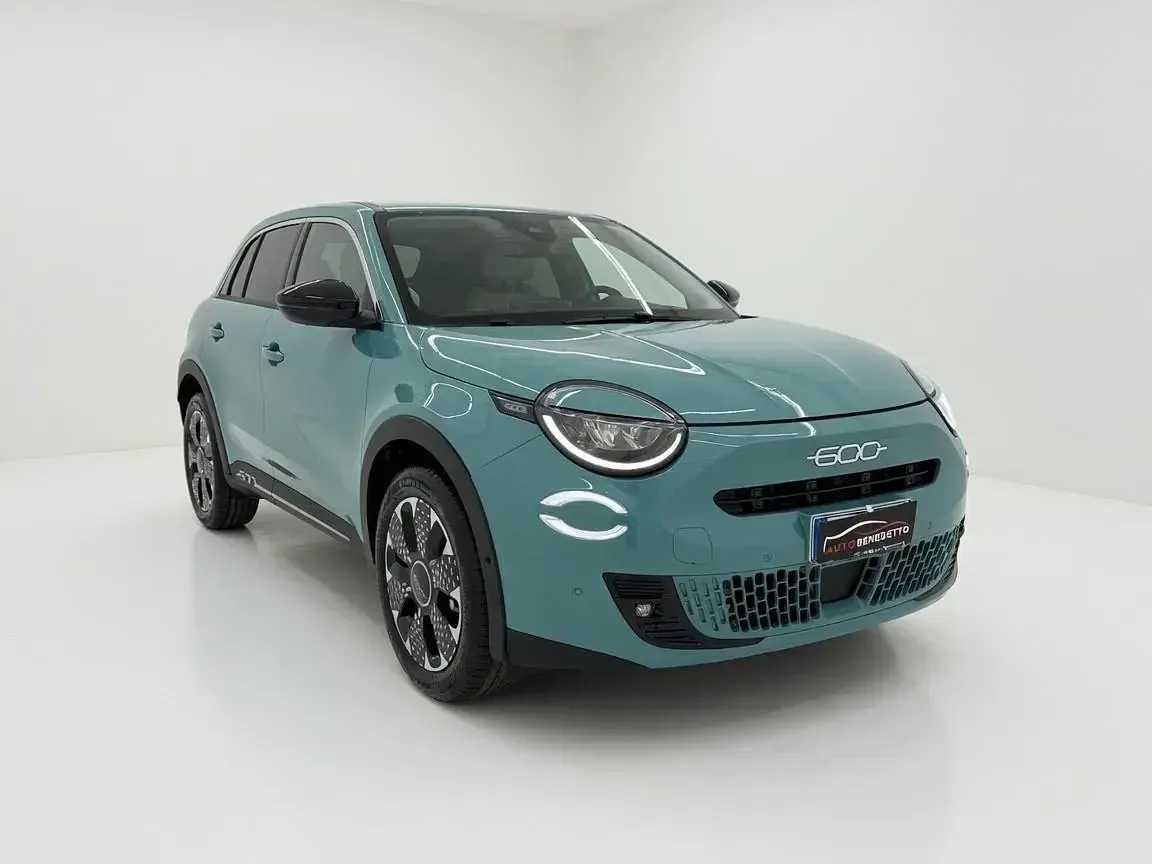 Usata Fiat 600 La Prima 135 CV (99 kW) 2025 Blu SUV