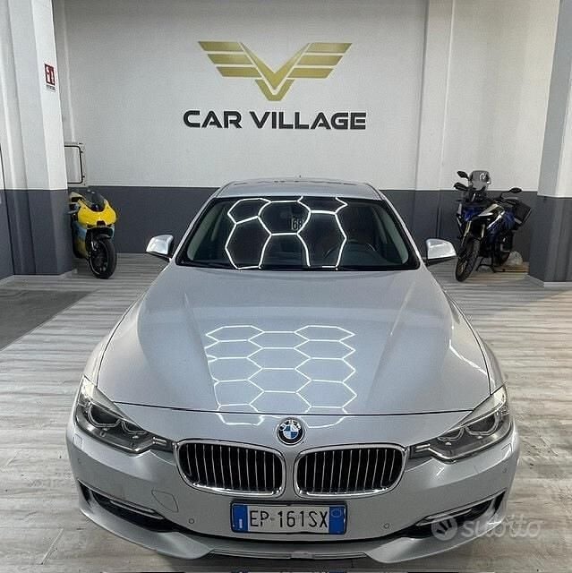 Grigio Usata 2013 BMW 328 Sport Line Tre volumi | 14.900 € - Immagine 1/4